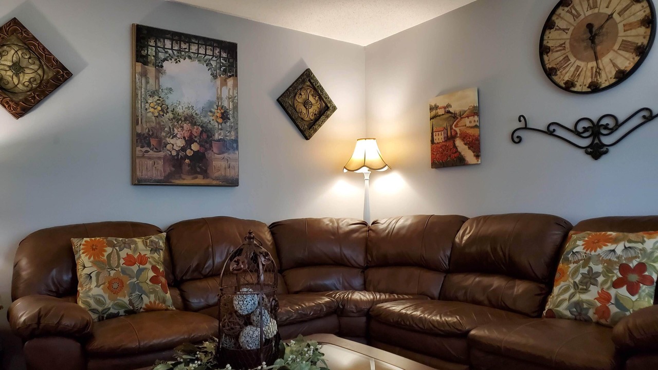 Photo of Livingroom in St. Marys