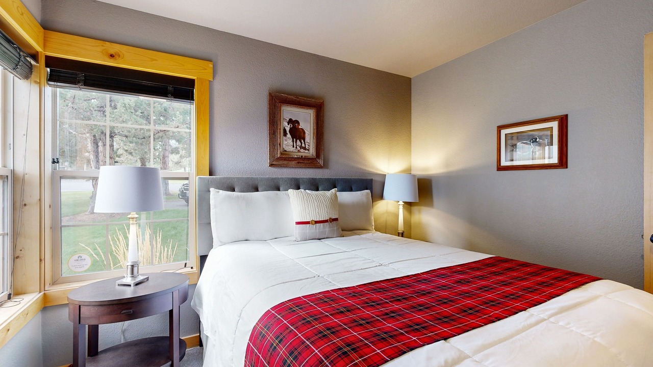 Photo of Bedroom in Redmond