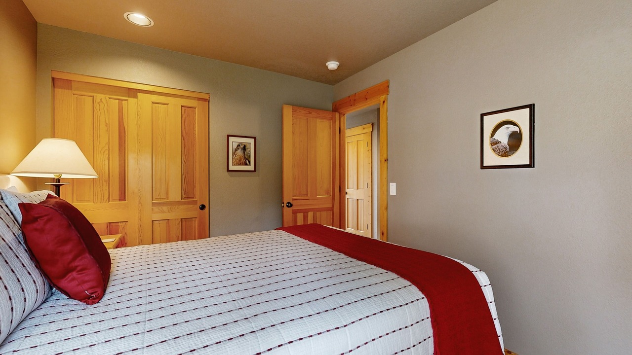 Photo of Bedroom in Redmond