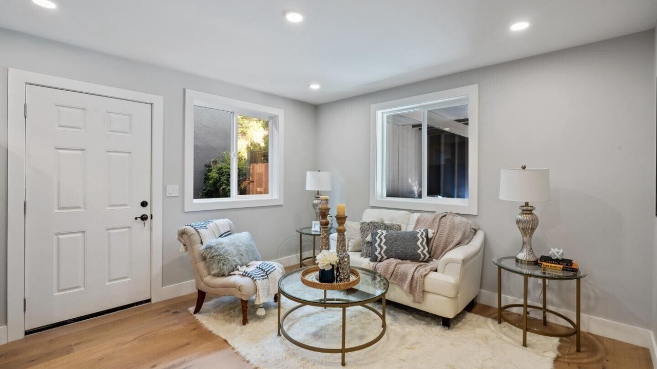 Photo of Livingroom in Daly City
