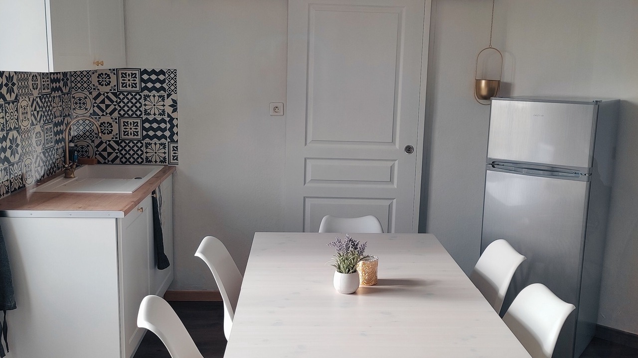 Photo of Others in Magenta