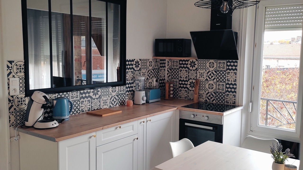 Photo of Kitchen in Magenta