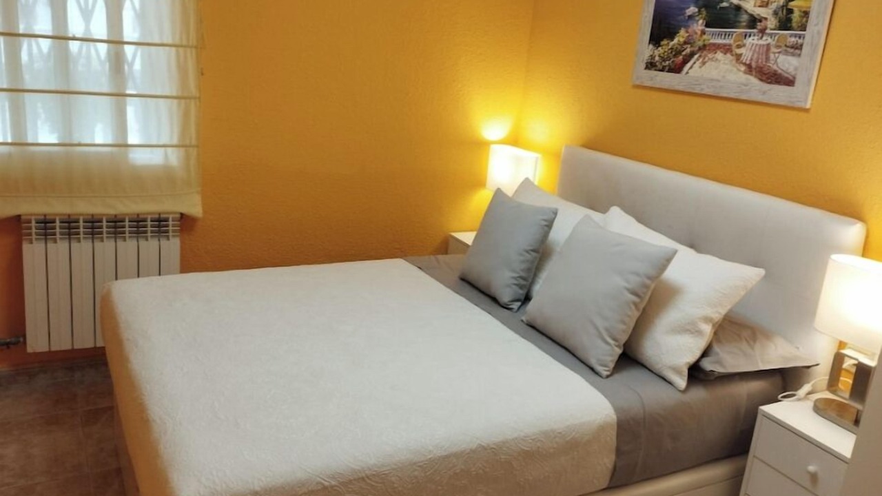 Photo of Bedroom in El Roc de Sant Gaieta