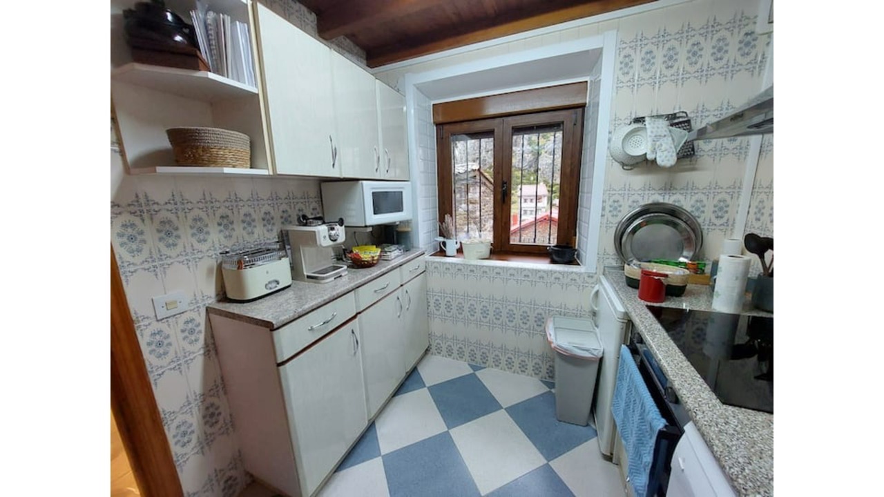 Photo of Kitchen in Llanaves de la Reina