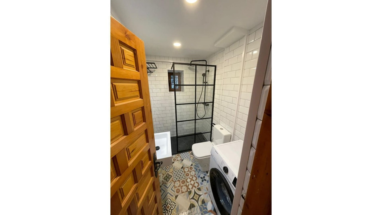 Photo of Bathroom in Llanaves de la Reina
