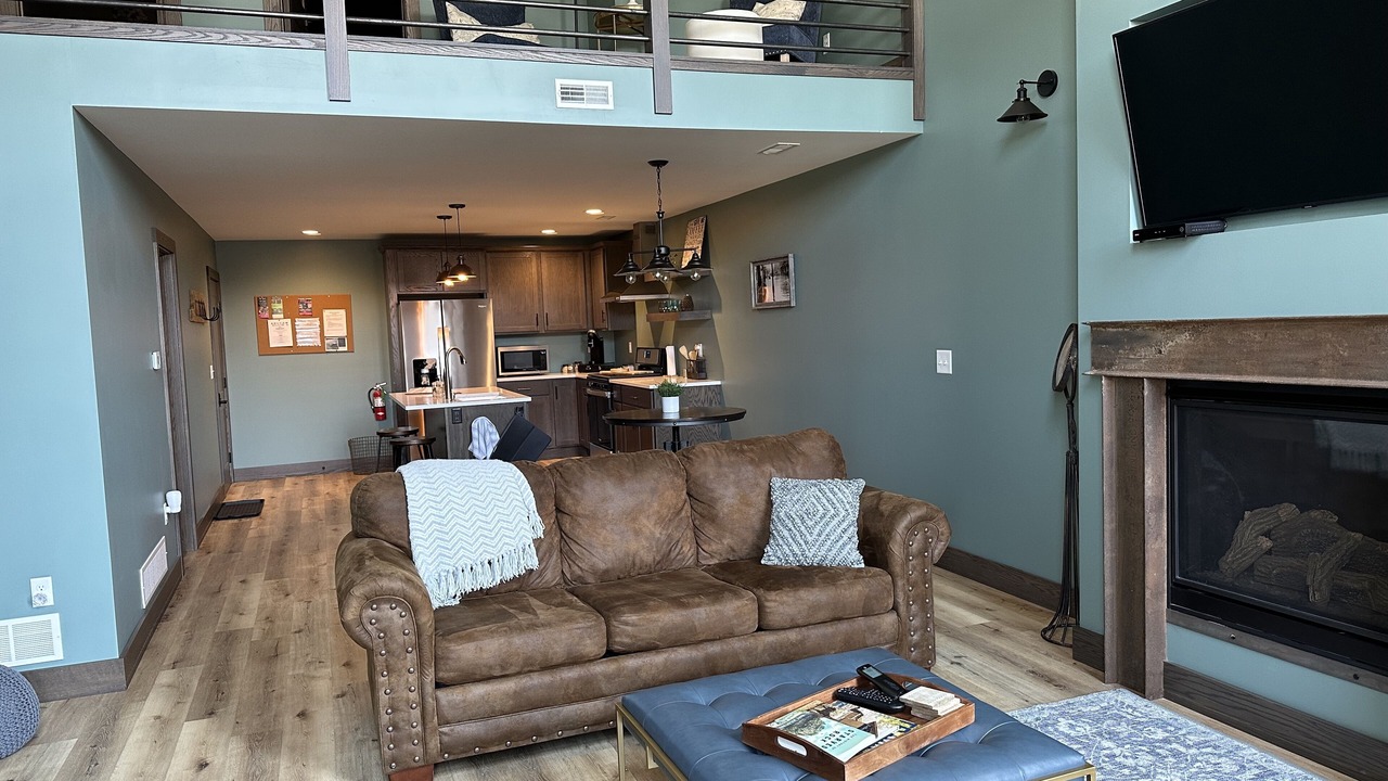 Photo of Livingroom in Utica