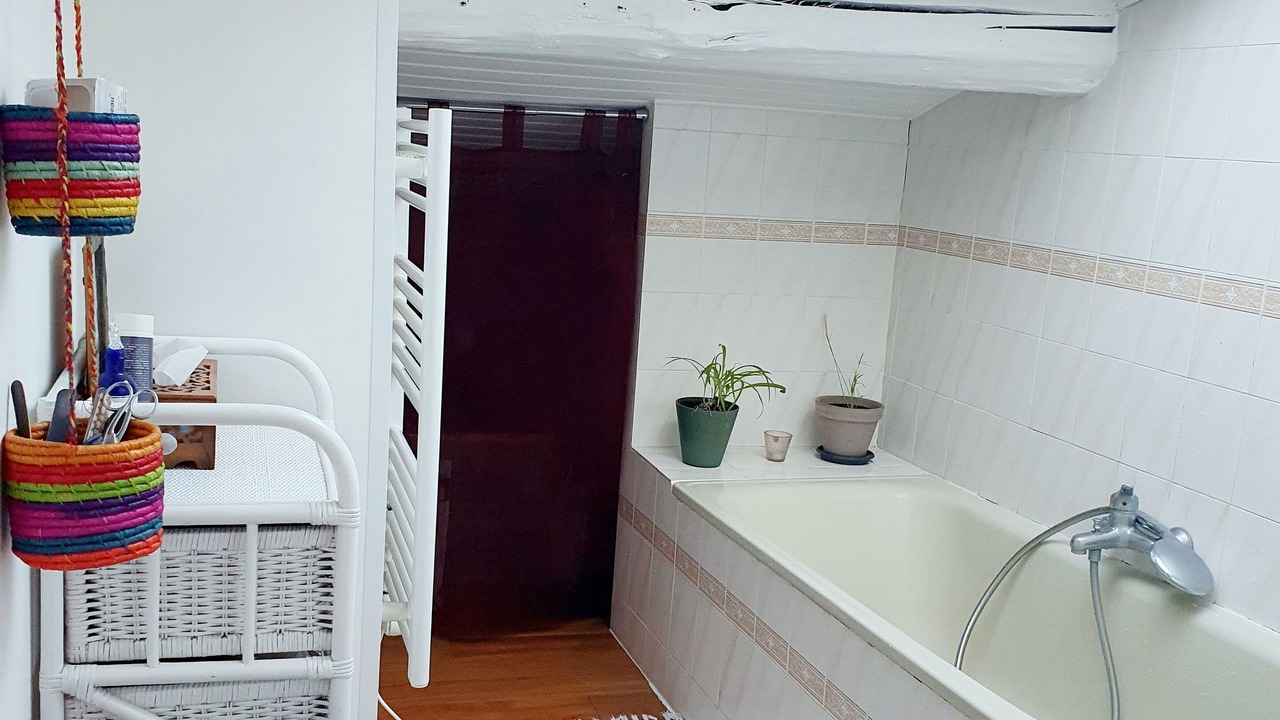 Photo of Bathroom in Guilhemery
