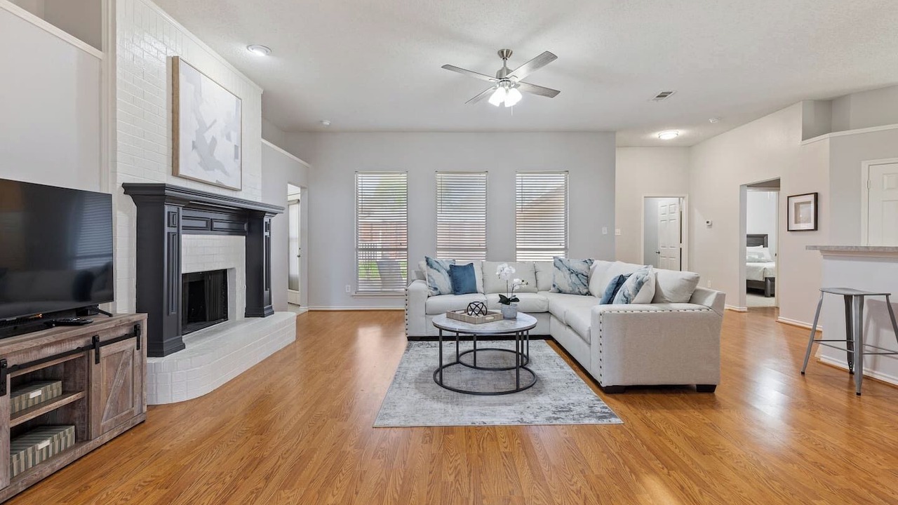 Photo of Livingroom in Sachse