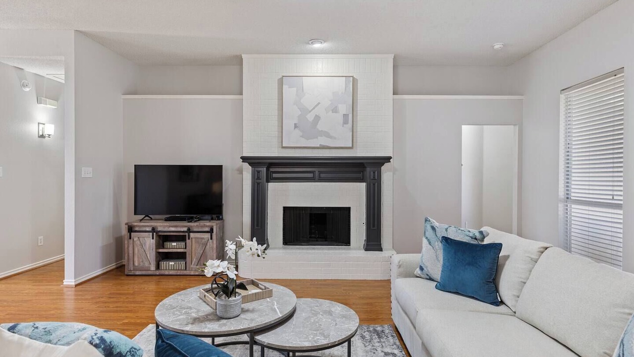 Photo of Livingroom in Sachse
