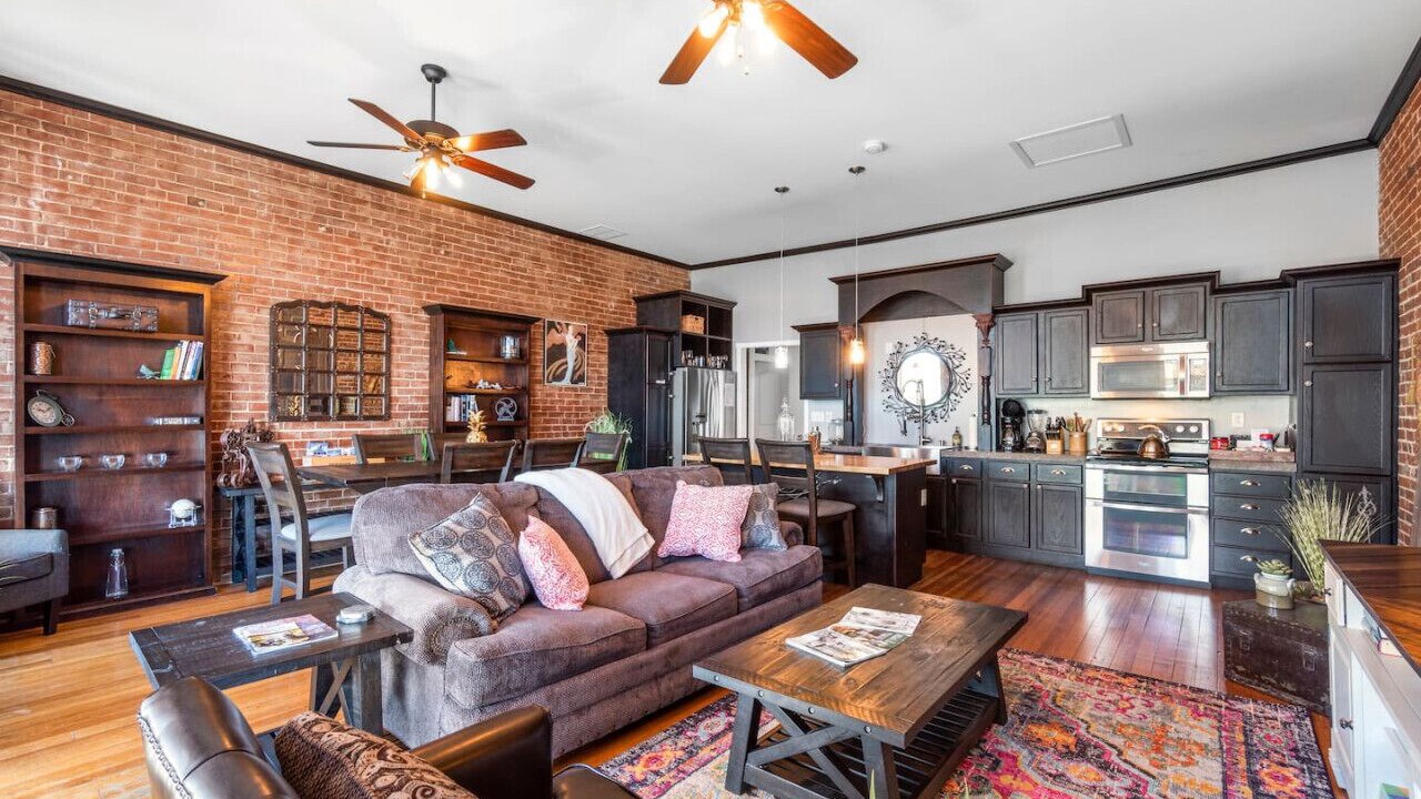 Photo of Livingroom in Perryville