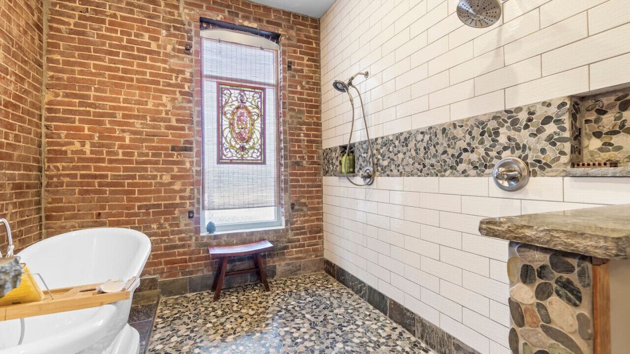 Photo of Bathroom in Perryville