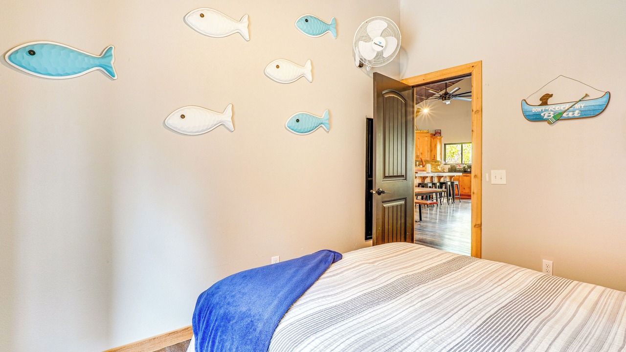 Photo of Bedroom in Garfield