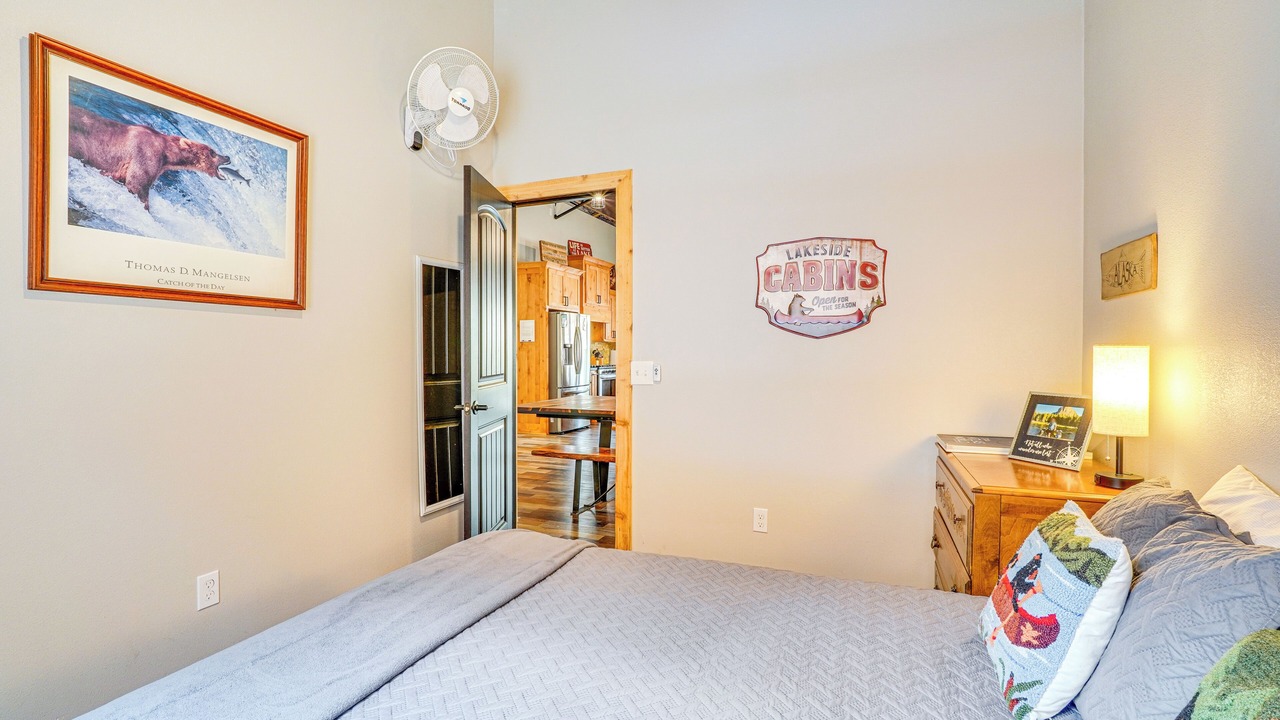 Photo of Bedroom in Garfield