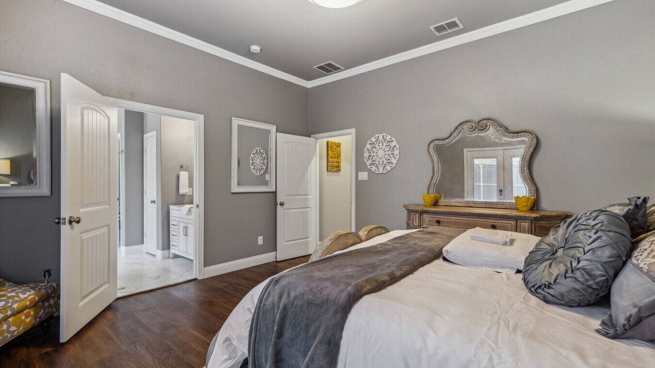 Photo of Bedroom in Elmo