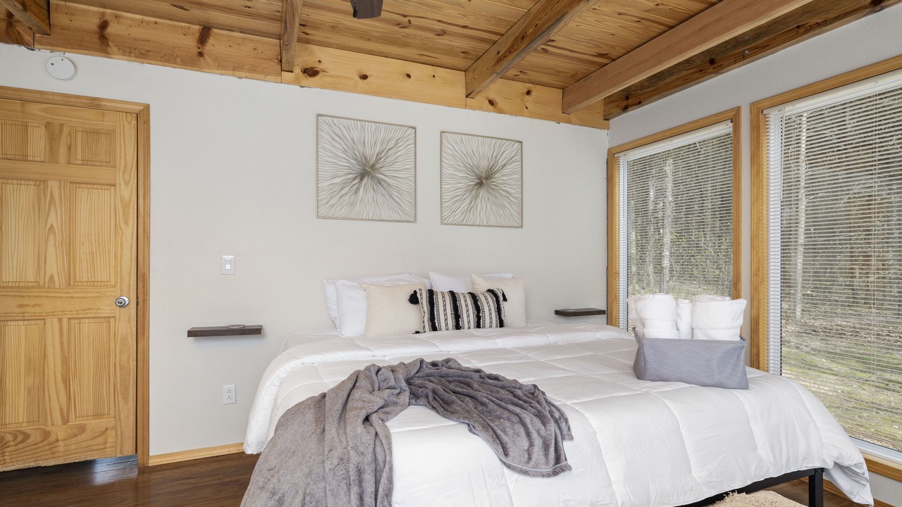 Photo of Bedroom in Golden