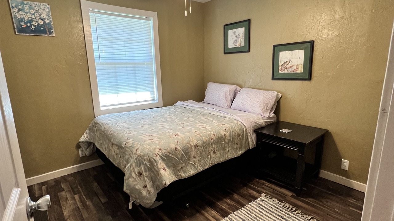 Photo of Bedroom in Avinger