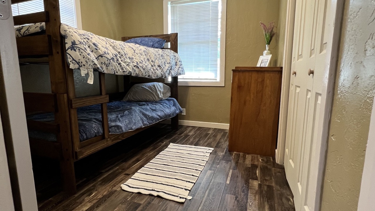 Photo of Bedroom in Avinger