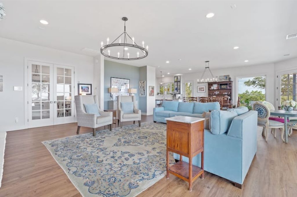 Photo of Livingroom in Spicewood