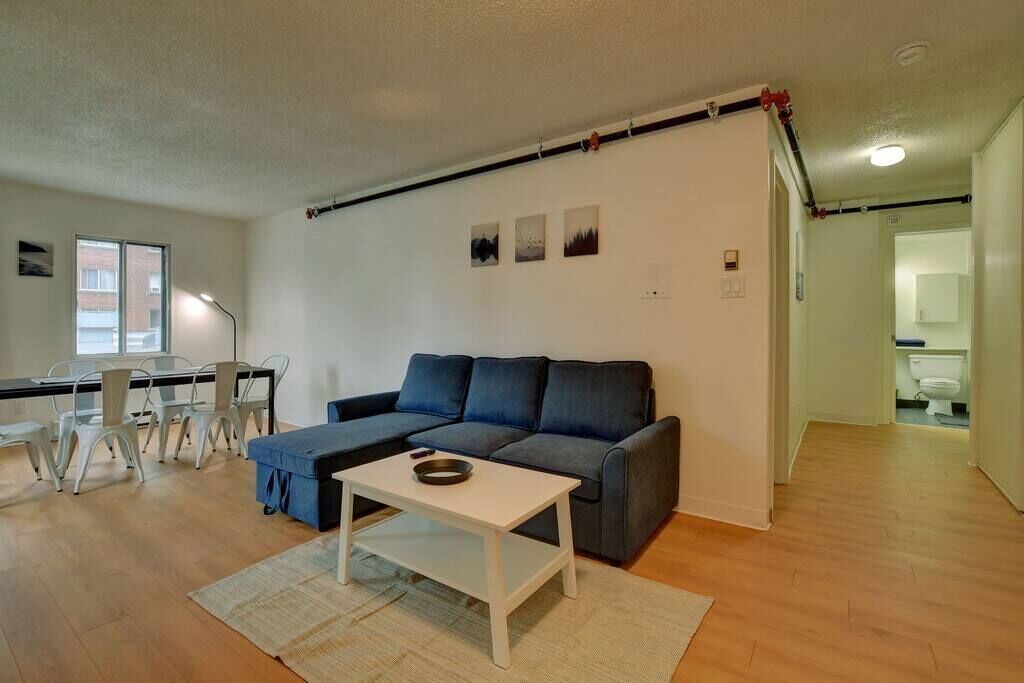 Photo of Livingroom in Laval