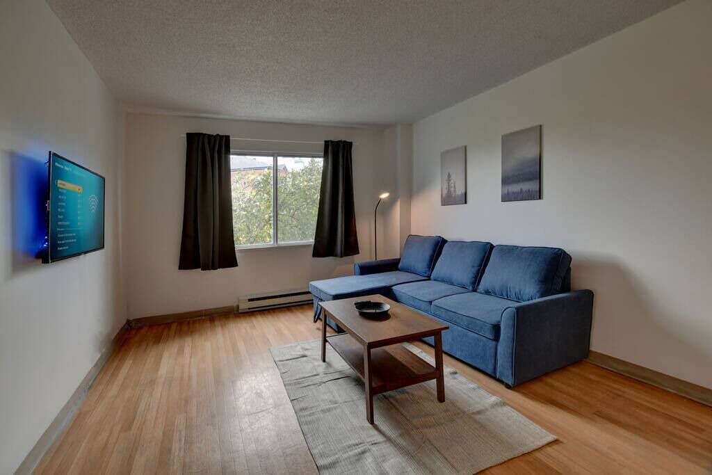 Photo of Livingroom in Laval