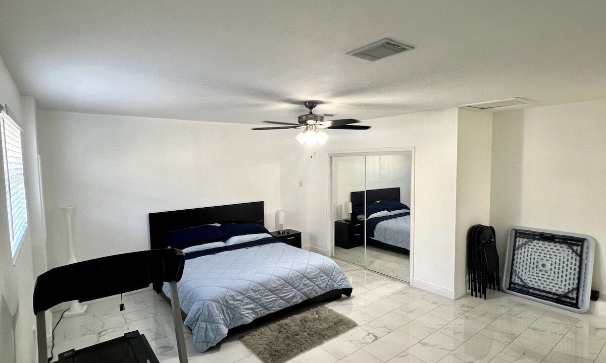 Photo of Bedroom in Tamiami