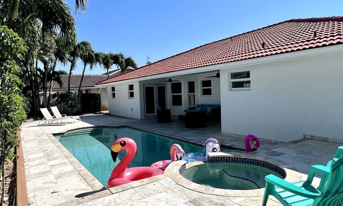 Photo of Outdoor in Tamiami