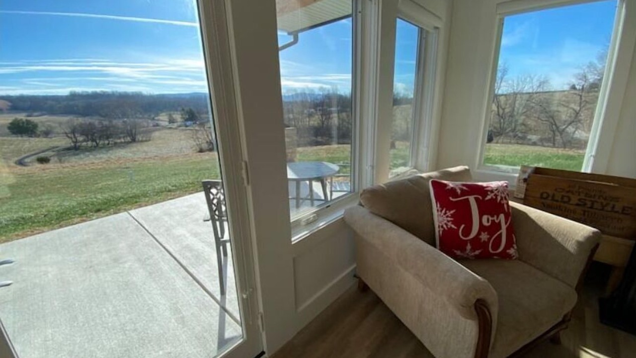 Photo of Livingroom in Broadway