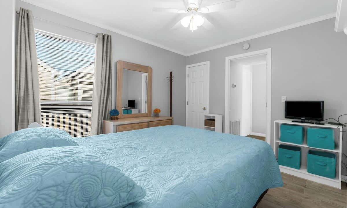 Photo of Bedroom in Windy Hill