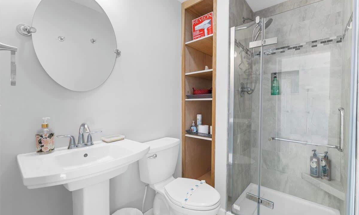 Photo of Bathroom in Windy Hill