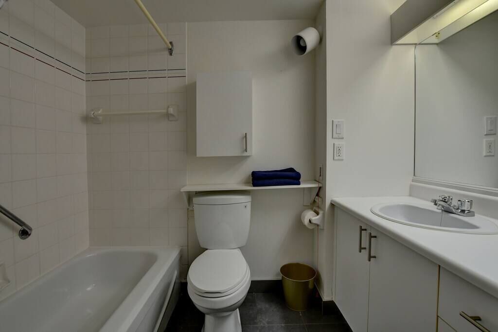 Photo of Bathroom in Laval