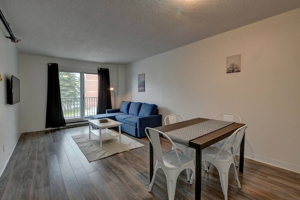 Photo of Livingroom in Laval