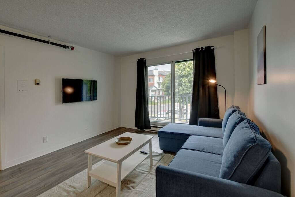 Photo of Livingroom in Laval