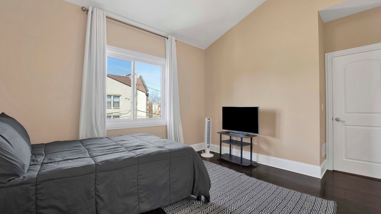 Photo of Bedroom in Grand Boulevard