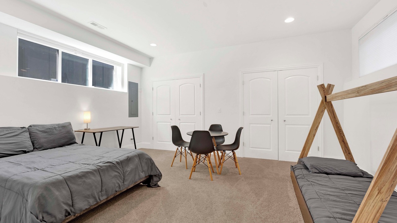 Photo of Bedroom in Grand Boulevard