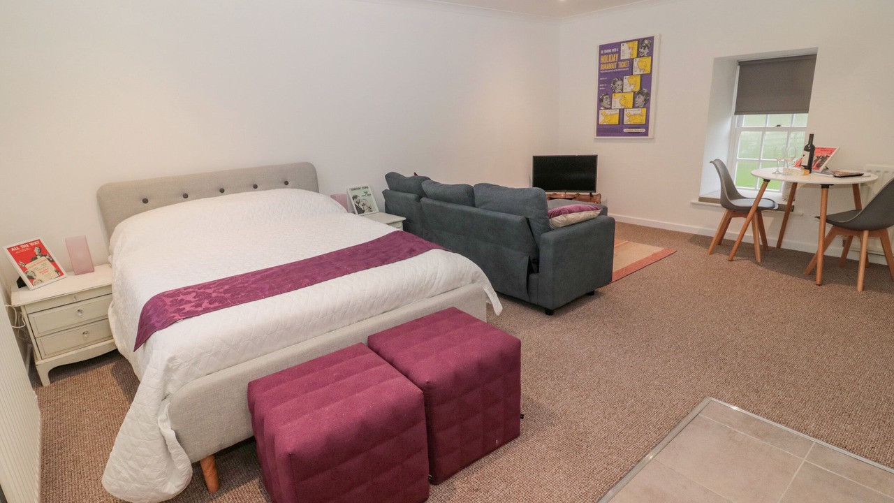 Photo of Bedroom in Ford