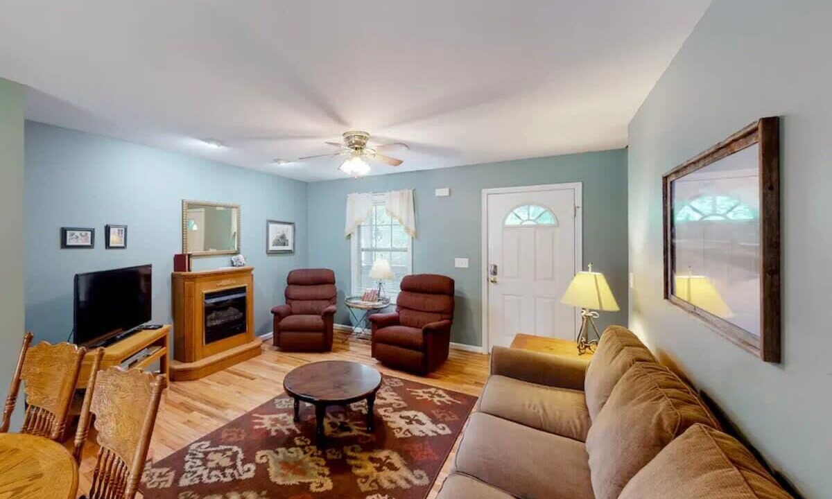 Photo of Livingroom in Trenton