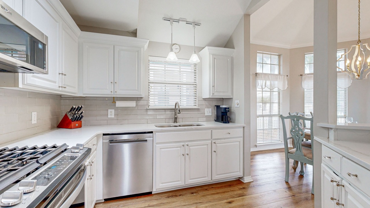 Photo of Kitchen in Clipper Cove