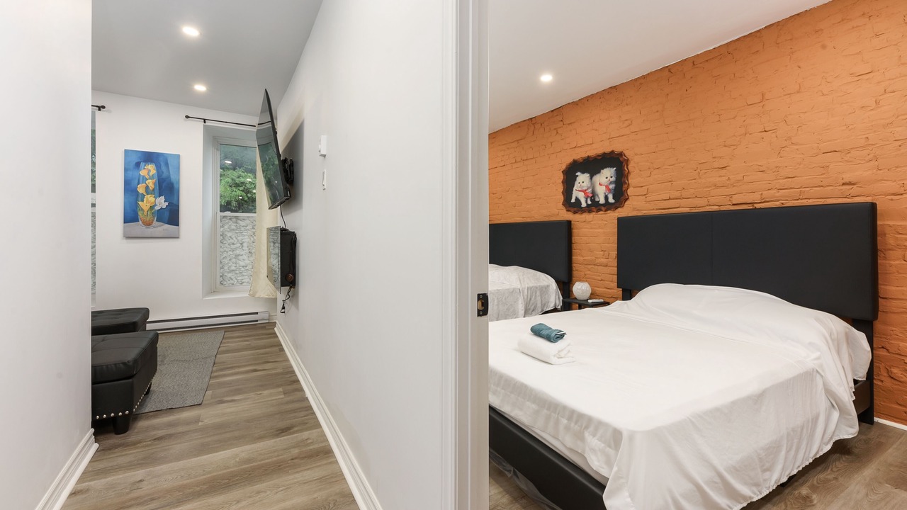 Photo of Bedroom in Quartier des Spectacles