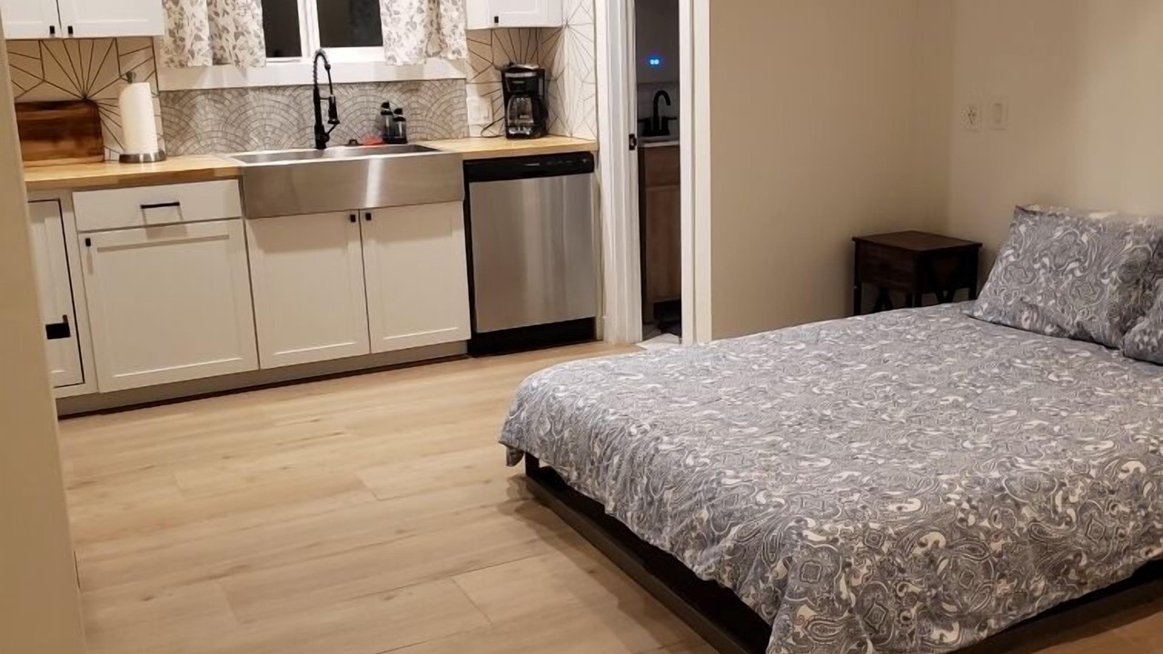 Photo of Bedroom in Walker