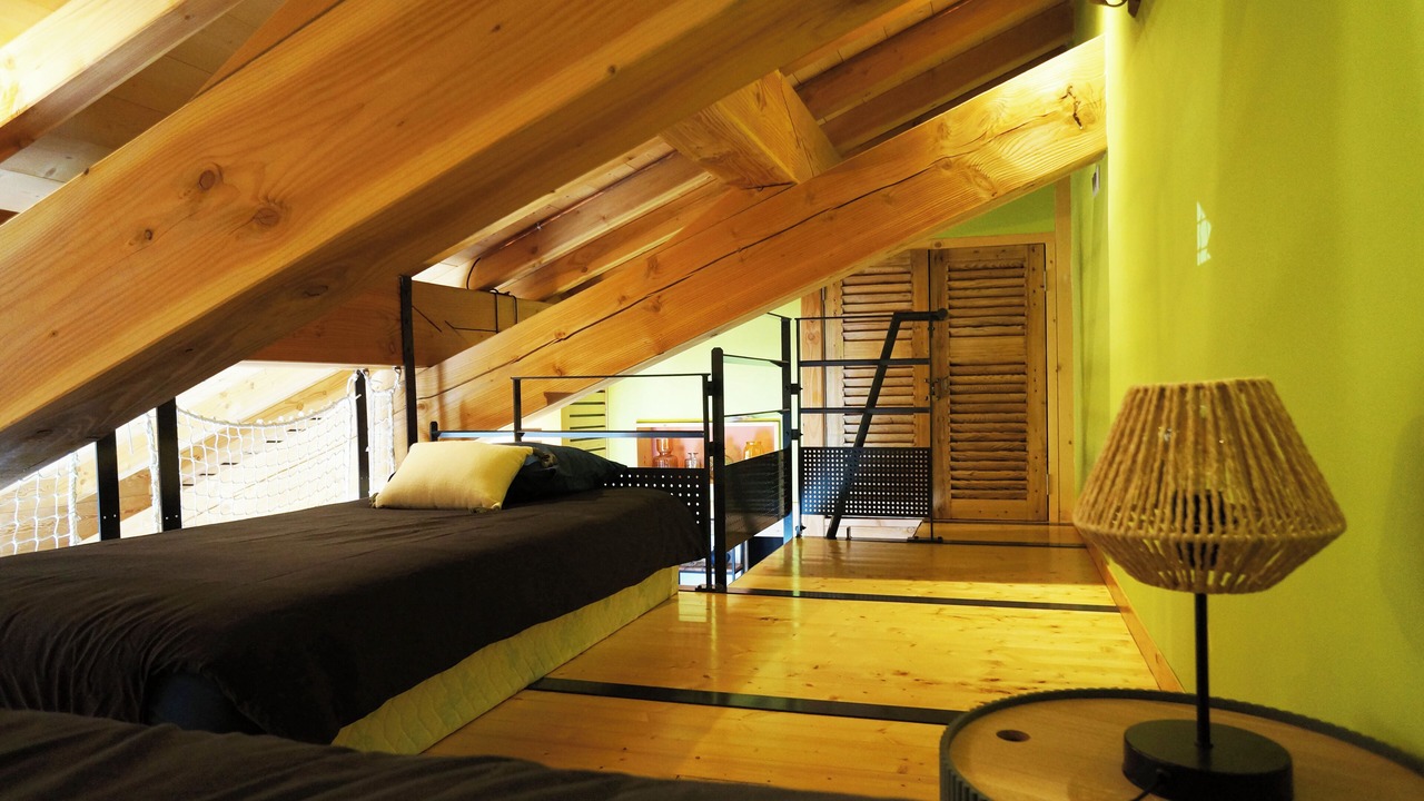 Photo of Bedroom in Thones