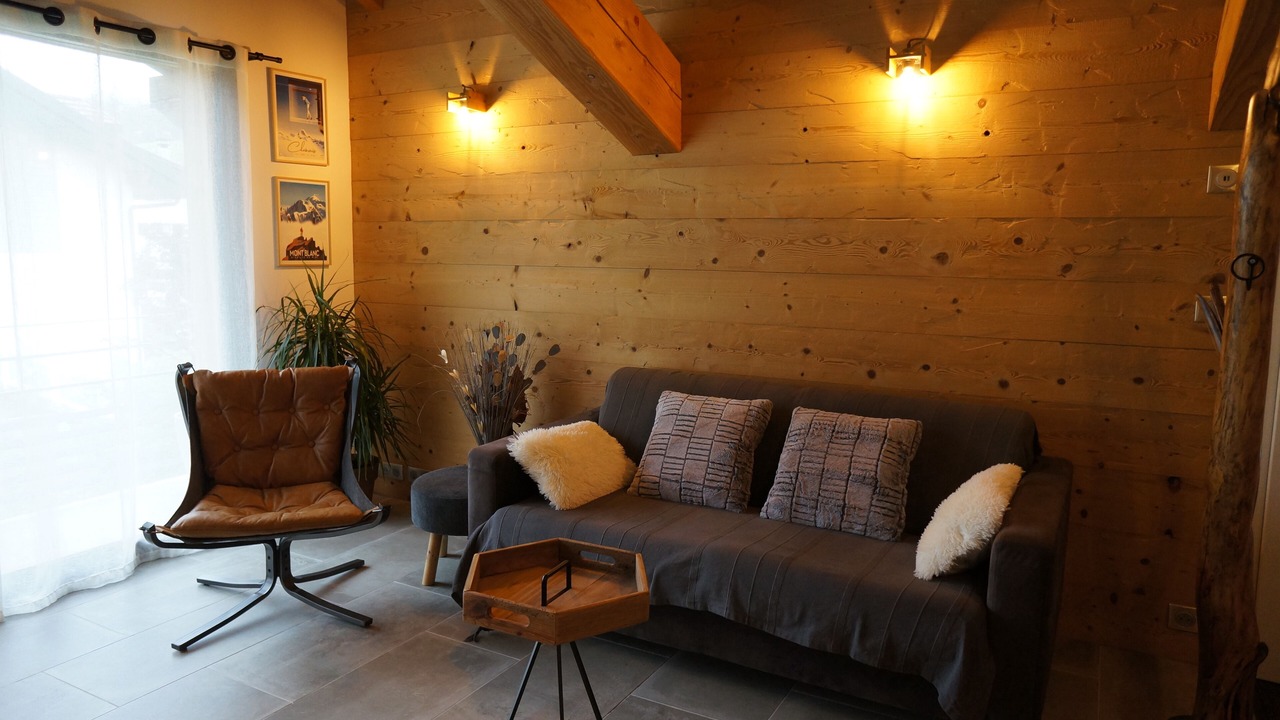 Photo of Livingroom in Thones