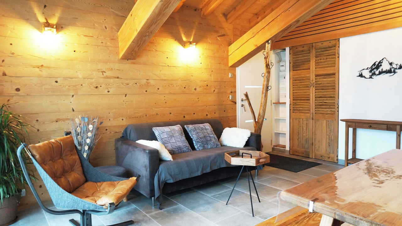 Photo of Livingroom in Thones