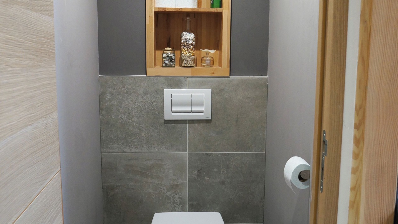 Photo of Bathroom in Thones