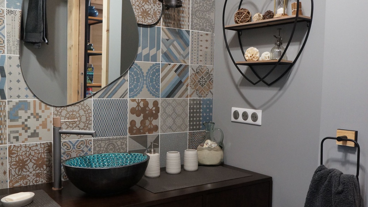 Photo of Bathroom in Thones