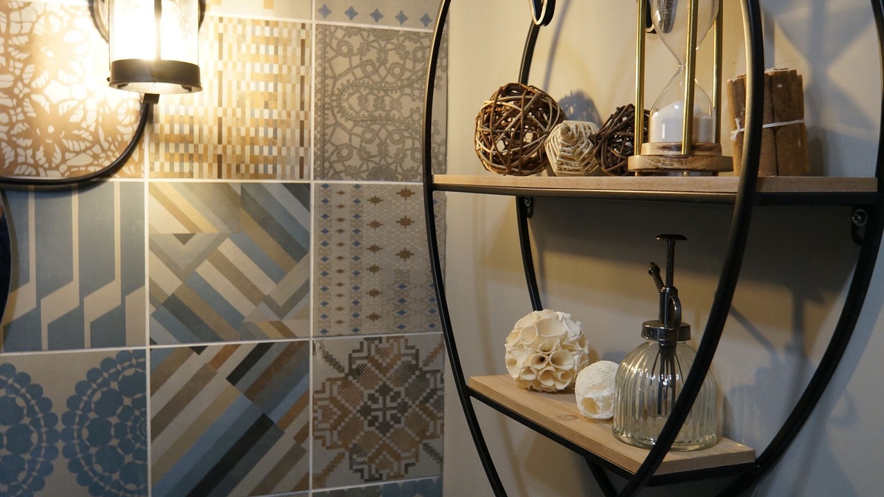 Photo of Others in Thones