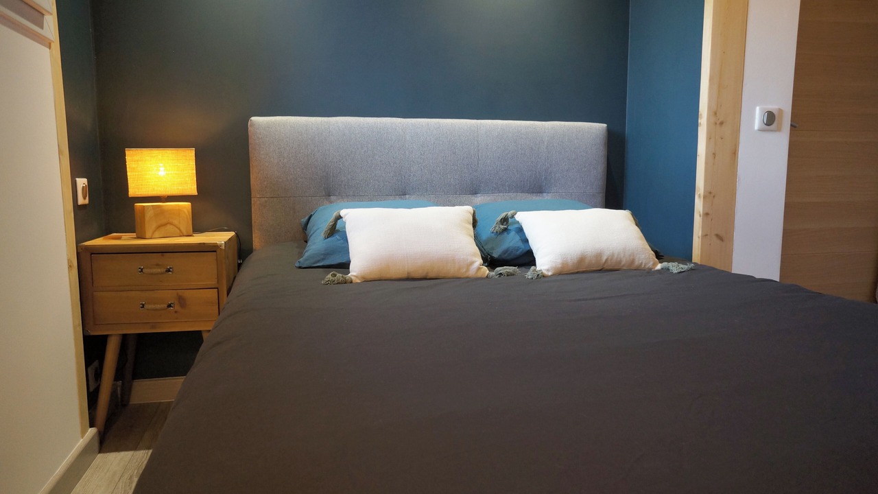 Photo of Bedroom in Thones