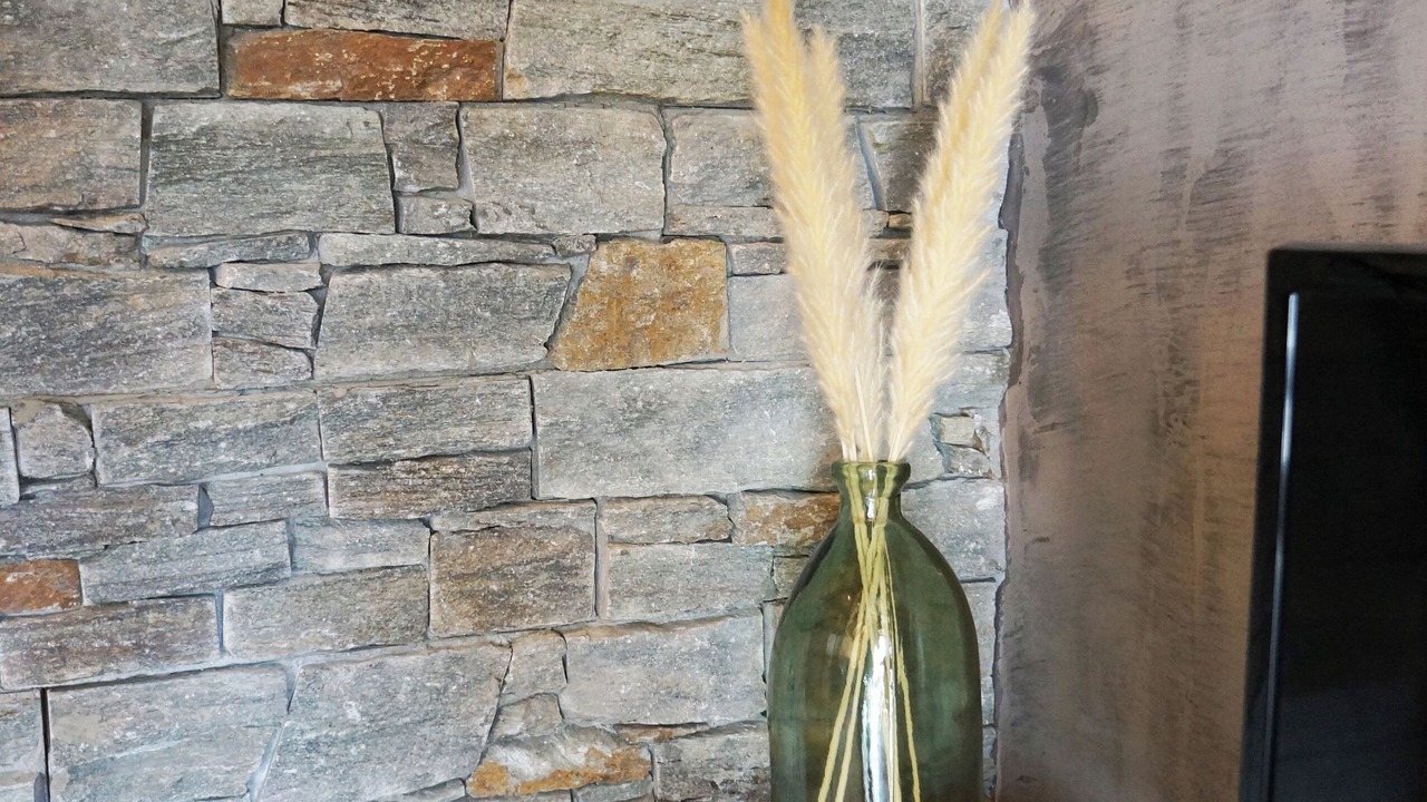 Photo of Others in Thones