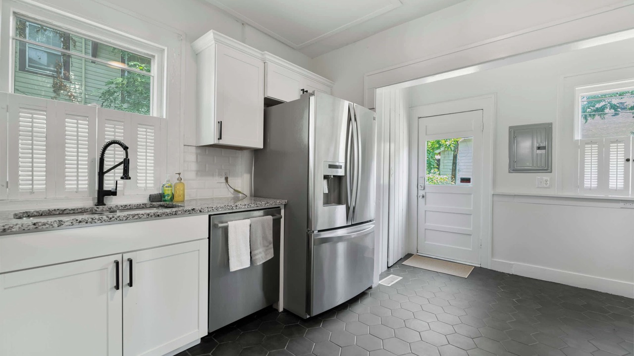 Photo of Kitchen in College Hill