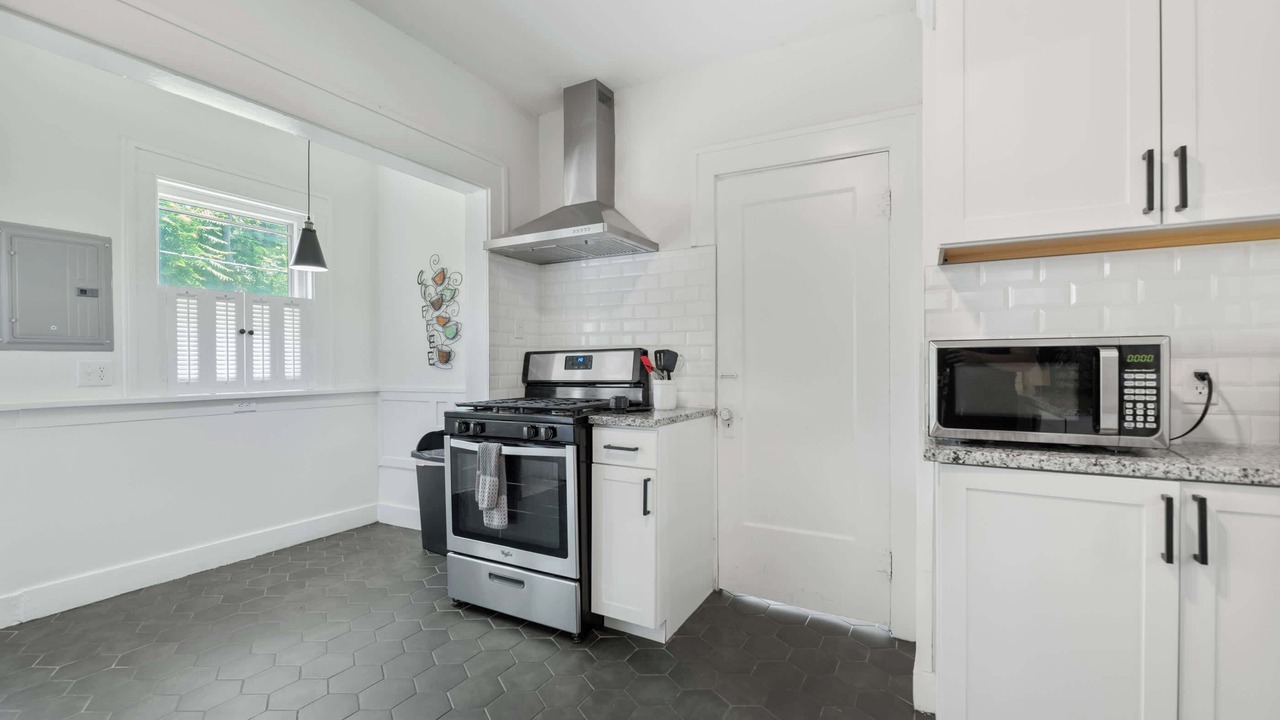 Photo of Kitchen in College Hill