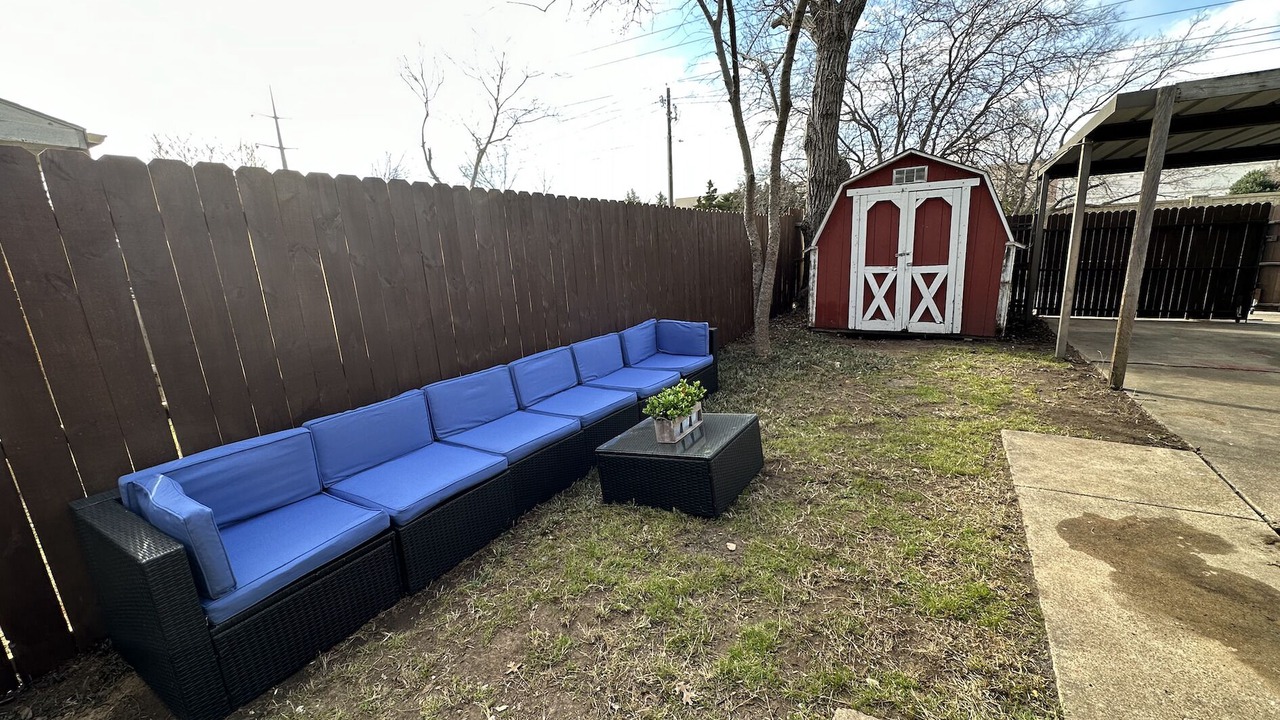 Photo of Patio Balcony in Euless